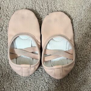 Elle Kids Ballet Slippers in Soft Pink
